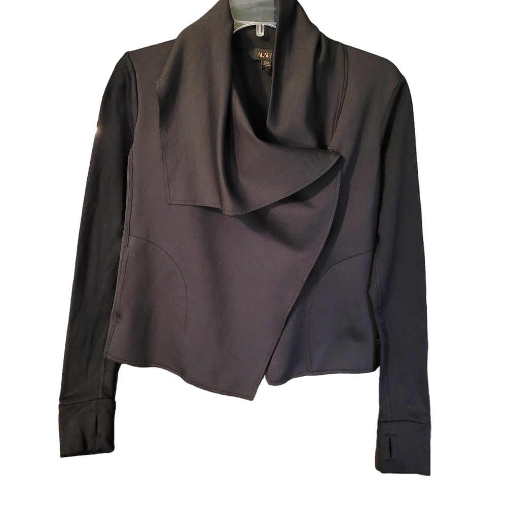 ALALA luxury Activewear black jacket - XS.     A74